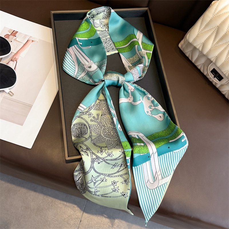 Women's Double-sided Print Sil - Ascot Neck Scarf 评论和价格