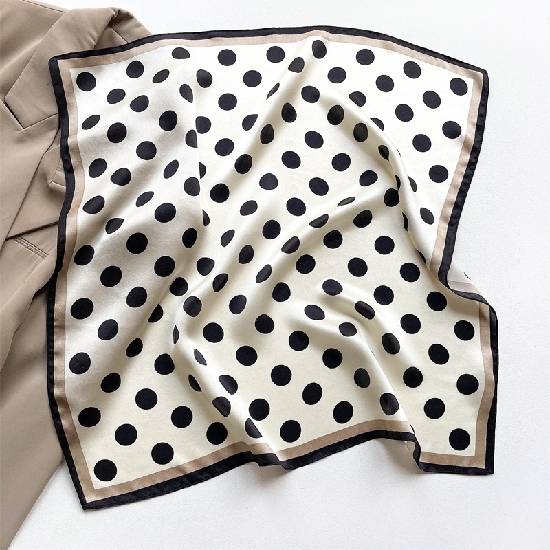 2024 New Pure Silk Scarf Small - Ascot Neck Scarf 评论和价格