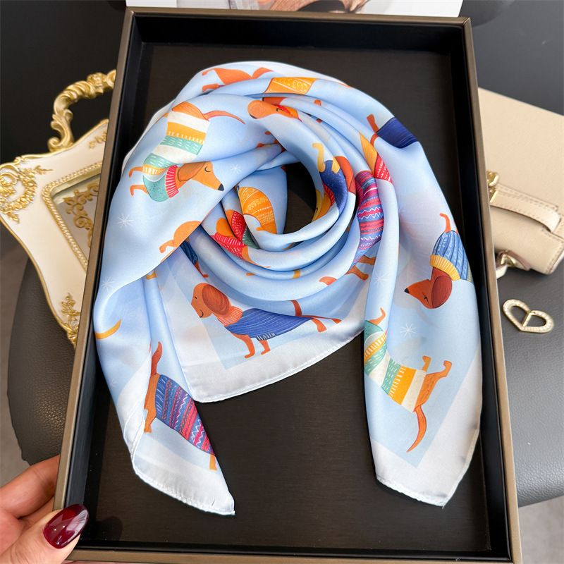 Fashion Wiener Dog Print Banda - Silk Neck Scarf 评论和价格